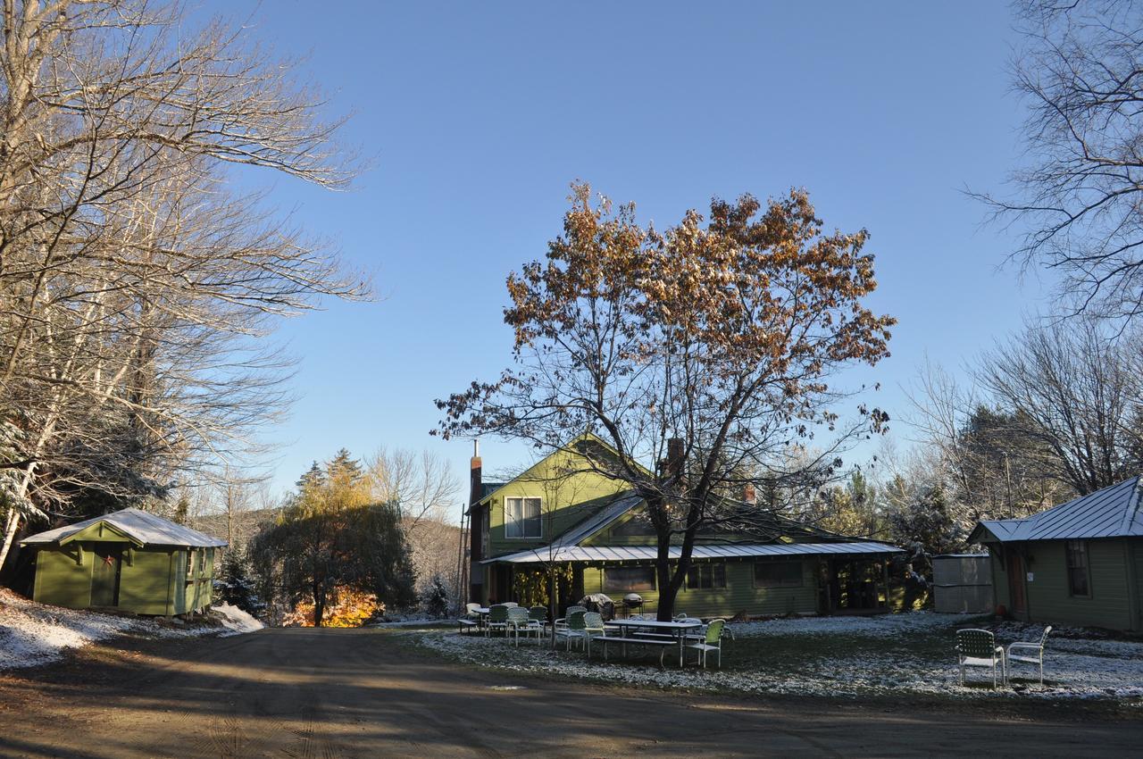 The Woods Lodge Northfield Center Exterior foto